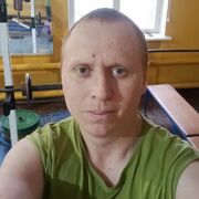  ,  Sergey, 33