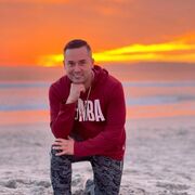  Biddeford,   Roman franco, 50 ,   ,   