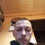  ,  Viktoras, 38