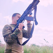  ,   Denis, 32 ,   ,   , c , 