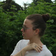  -,   Darya, 20 ,   