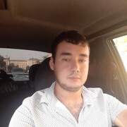  -,  Artur, 30