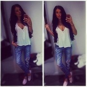  ,   Be mine, 32 ,  