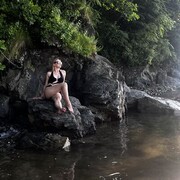  ,   Valeria, 20 ,   