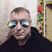  ,  Stas, 44