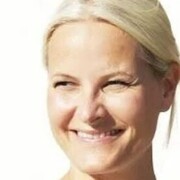  ,   Maria, 42 ,  