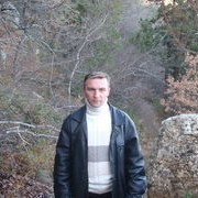  ,   Viktor, 47 ,  