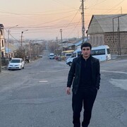  ,  Hayk, 19