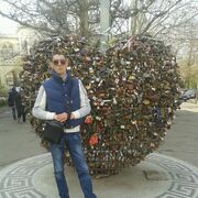  ,  Antonio, 35