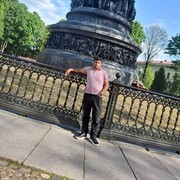   ,  Arman, 23