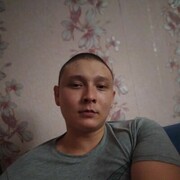  ,  Artur, 28