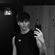  ,  Lucas, 21