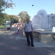  ,  Serqei, 44