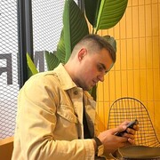  ,  Denis, 30