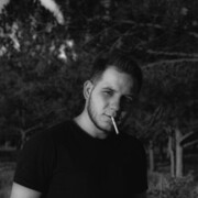  ,   Viktor, 26 ,   