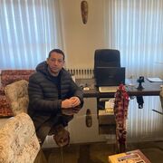  ,  Roma, 33