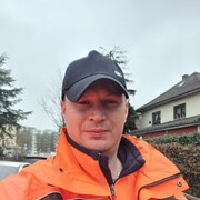  Swiebodzice,  , 32