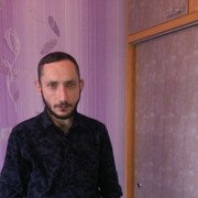  ,   Kare, 37 ,   