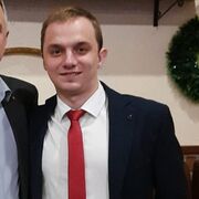  ,  Petr, 28