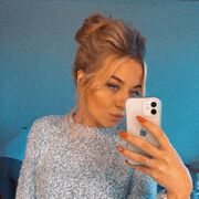  ,  Alena, 26
