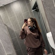  , 