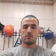  ,   Ali, 33 ,   ,   