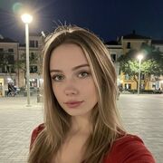  , 