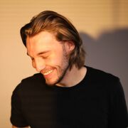  ,  Andrew, 24
