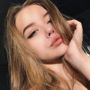  ,   Julia, 24 ,   ,   