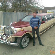  ,   Viktor, 46 ,   