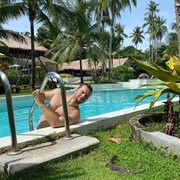  Phuket,   Roman, 42 ,   ,   