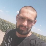  ,  Andrey, 27
