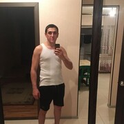  ,   Gagik, 36 ,  