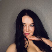  ,  Marina, 28