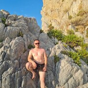  Praha,   Serghei, 33 ,   ,   