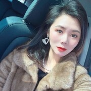  ,  Mia, 35