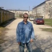  ,   Tom, 59 ,   
