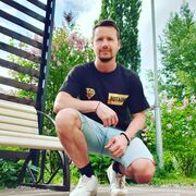  ,   Leo, 32 ,   ,   