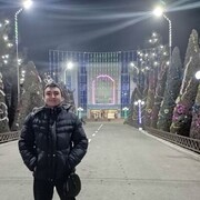  ,   Ulugbek, 44 ,   c 
