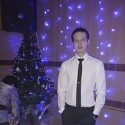  ,  Serezha, 32