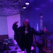 ���������� �����������, ������� ���, 33