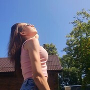  , 