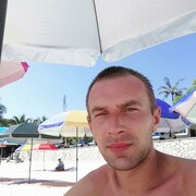  ,   Tomas, 40 ,   ,   