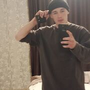   ,  Leeee, 27