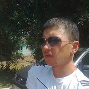  ,   Vadim, 33 ,   