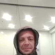  ,   Jevgeniy, 42 ,   