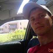  ,   Maxim, 42 ,   