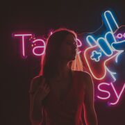  ,   Daria, 22 ,   ,   , c , 