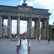  -,   Alexandru, 40 ,   ,   , c , 