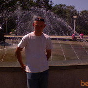  ,   Andris, 44 ,   